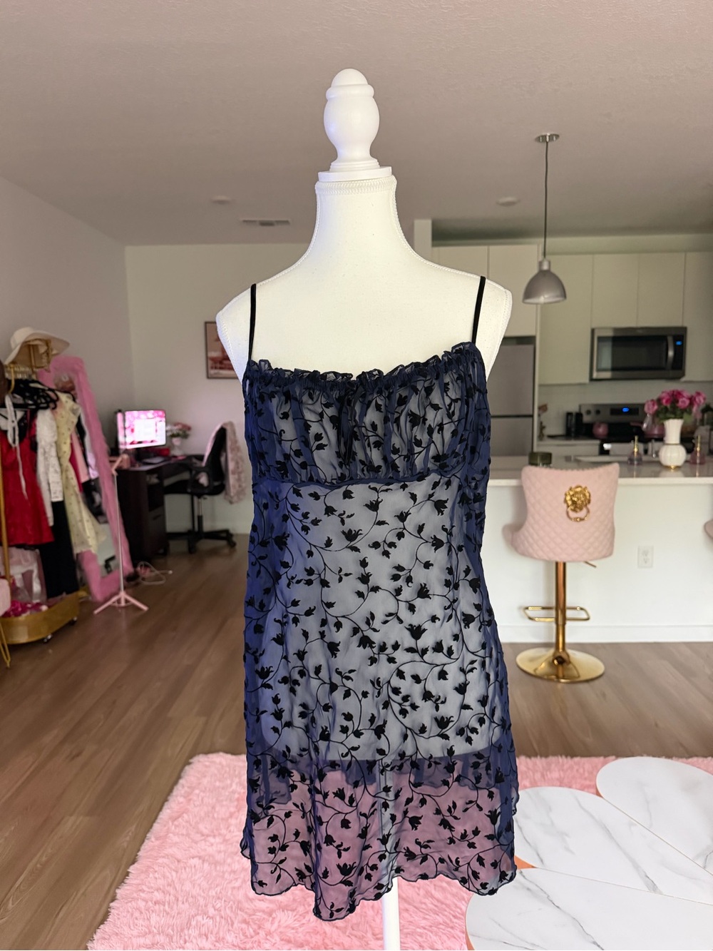 Victoria's Secret Navy and Black Sheer Floral Slip - Picture 4 of 6